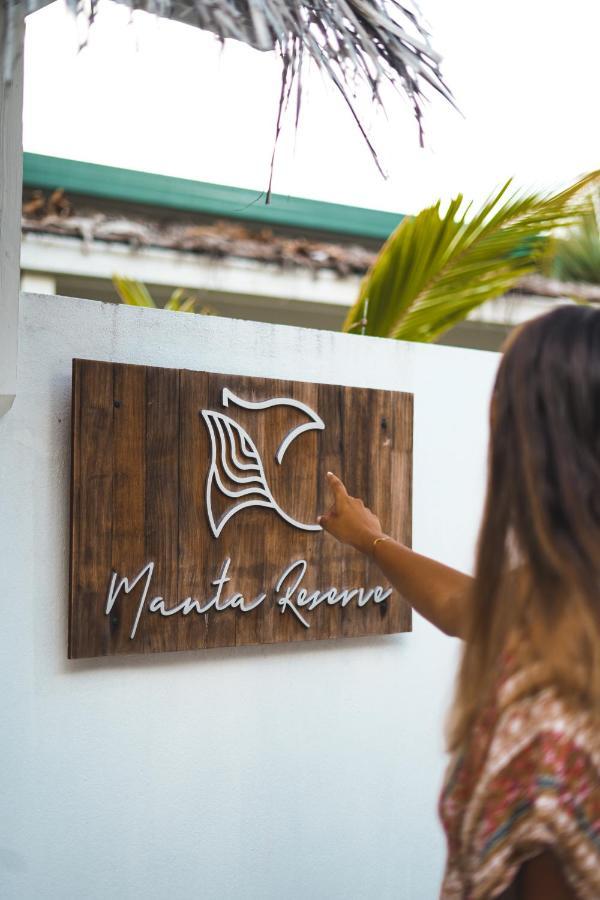 Manta Reserve Maalhos  Luaran gambar
